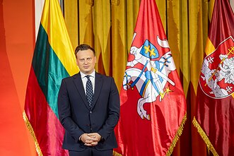 Pagerbė Vilniaus abiturientus: daugiau nei vieną šimtuką gavo per šimtą vilniečių; Valdas Benkunskas Pagerbė Vilniaus abiturientus: daugiau nei vieną šimtuką gavo per šimtą vilniečių; Valdas Benkunskas