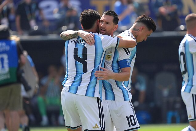 Argentinos vyrų futbolo rinktinė Argentinos vyrų futbolo rinktinė