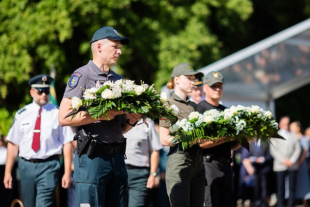 Medininkų tragedijos 35-ųjų metinių minėjimas prie Medininkų memorialo Medininkų tragedijos 35-ųjų metinių minėjimas prie Medininkų memorialo