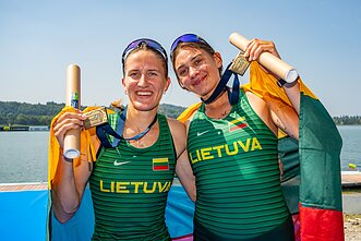 Martyna Kazlauskaitė ir Dovilė Rimkutė Martyna Kazlauskaitė ir Dovilė Rimkutė