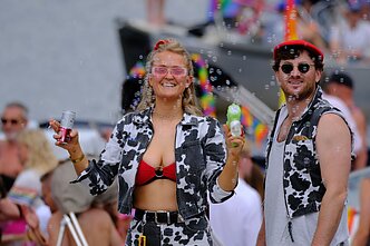 Kasmetiniame „Pride“ laivų parade Amsterdame susirinko šimtai tūkstančių žmonių